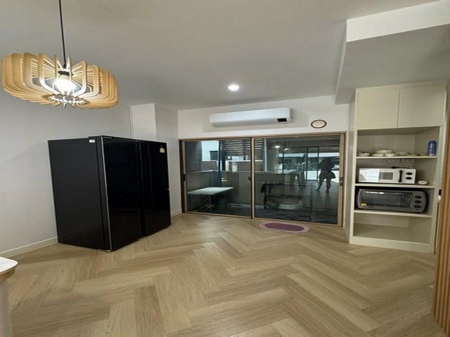 ประกาศฟรี! ซื้อ-ขาย-เช่า คอนโด บ้าน ทาวน์โฮม ที่ดิน และพื้นที่เชิงพาณิชย์ทั่วประเทศไทย ทุกทำเล ทุกงบประมาณ ไม่มีค่าใช้จ่าย ลงง่าย ขายไว เข้าถึงผู้ซื้อโดยตรง 4 511317pic3.jpg