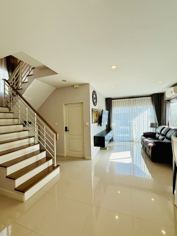 ประกาศฟรี! ซื้อ-ขาย-เช่า คอนโด บ้าน ทาวน์โฮม ที่ดิน และพื้นที่เชิงพาณิชย์ทั่วประเทศไทย ทุกทำเล ทุกงบประมาณ ไม่มีค่าใช้จ่าย ลงง่าย ขายไว เข้าถึงผู้ซื้อโดยตรง 5 511922pic4.jpg