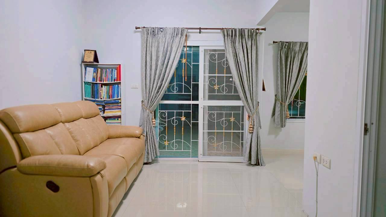 ประกาศฟรี! ซื้อ-ขาย-เช่า คอนโด บ้าน ทาวน์โฮม ที่ดิน และพื้นที่เชิงพาณิชย์ทั่วประเทศไทย ทุกทำเล ทุกงบประมาณ ไม่มีค่าใช้จ่าย ลงง่าย ขายไว เข้าถึงผู้ซื้อโดยตรง 3 314016pic2.jpg