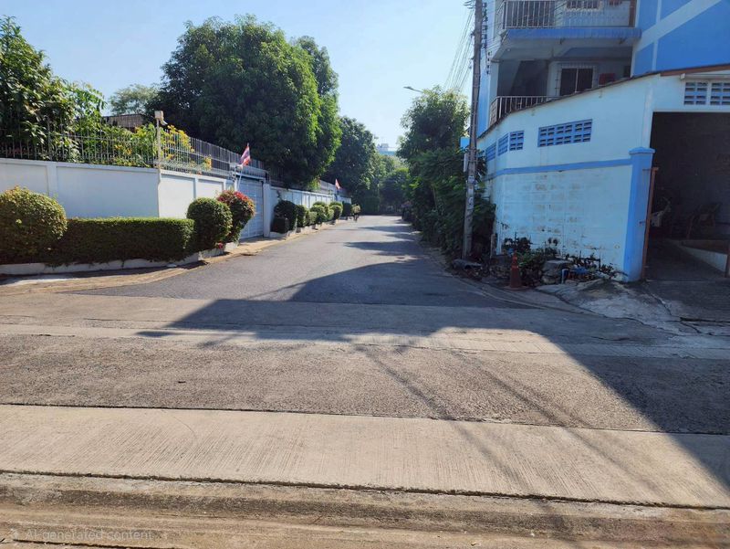 ประกาศฟรี! ซื้อ-ขาย-เช่า คอนโด บ้าน ทาวน์โฮม ที่ดิน และพื้นที่เชิงพาณิชย์ทั่วประเทศไทย ทุกทำเล ทุกงบประมาณ ไม่มีค่าใช้จ่าย ลงง่าย ขายไว เข้าถึงผู้ซื้อโดยตรง 4 313887pic3.jpg