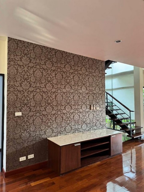 ประกาศฟรี! ซื้อ-ขาย-เช่า คอนโด บ้าน ทาวน์โฮม ที่ดิน และพื้นที่เชิงพาณิชย์ทั่วประเทศไทย ทุกทำเล ทุกงบประมาณ ไม่มีค่าใช้จ่าย ลงง่าย ขายไว เข้าถึงผู้ซื้อโดยตรง 5 511908pic4.jpg