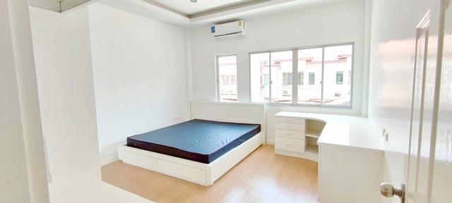 ประกาศฟรี! ซื้อ-ขาย-เช่า คอนโด บ้าน ทาวน์โฮม ที่ดิน และพื้นที่เชิงพาณิชย์ทั่วประเทศไทย ทุกทำเล ทุกงบประมาณ ไม่มีค่าใช้จ่าย ลงง่าย ขายไว เข้าถึงผู้ซื้อโดยตรง 4 249356pic3.jpg