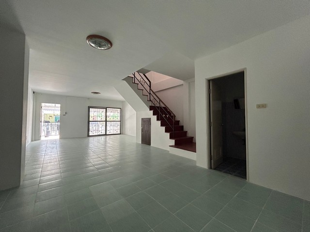 ประกาศฟรี! ซื้อ-ขาย-เช่า คอนโด บ้าน ทาวน์โฮม ที่ดิน และพื้นที่เชิงพาณิชย์ทั่วประเทศไทย ทุกทำเล ทุกงบประมาณ ไม่มีค่าใช้จ่าย ลงง่าย ขายไว เข้าถึงผู้ซื้อโดยตรง 5 249118pic4.jpg