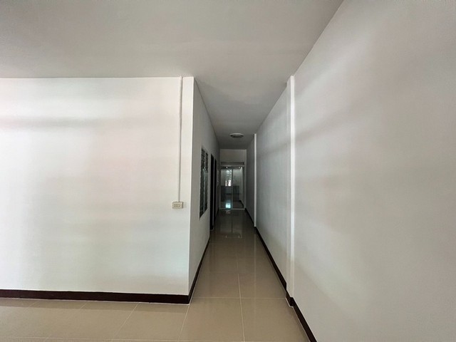 ประกาศฟรี! ซื้อ-ขาย-เช่า คอนโด บ้าน ทาวน์โฮม ที่ดิน และพื้นที่เชิงพาณิชย์ทั่วประเทศไทย ทุกทำเล ทุกงบประมาณ ไม่มีค่าใช้จ่าย ลงง่าย ขายไว เข้าถึงผู้ซื้อโดยตรง 4 249111pic3.jpg