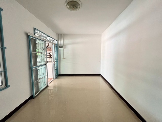 ประกาศฟรี! ซื้อ-ขาย-เช่า คอนโด บ้าน ทาวน์โฮม ที่ดิน และพื้นที่เชิงพาณิชย์ทั่วประเทศไทย ทุกทำเล ทุกงบประมาณ ไม่มีค่าใช้จ่าย ลงง่าย ขายไว เข้าถึงผู้ซื้อโดยตรง 5 249111pic4.jpg