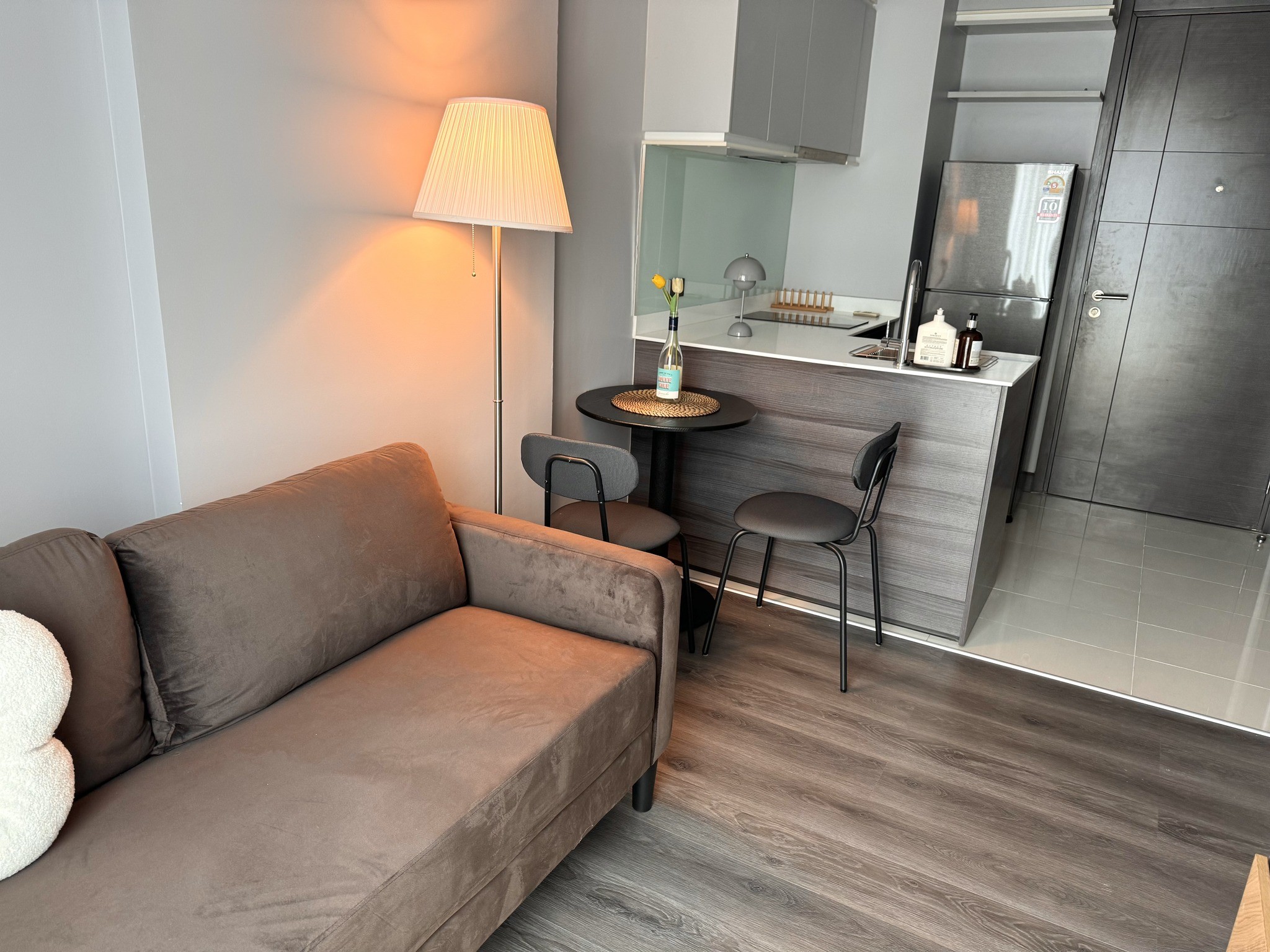 ประกาศฟรี! ซื้อ-ขาย-เช่า คอนโด บ้าน ทาวน์โฮม ที่ดิน และพื้นที่เชิงพาณิชย์ทั่วประเทศไทย ทุกทำเล ทุกงบประมาณ ไม่มีค่าใช้จ่าย ลงง่าย ขายไว เข้าถึงผู้ซื้อโดยตรง 3 511853pic2.jpg