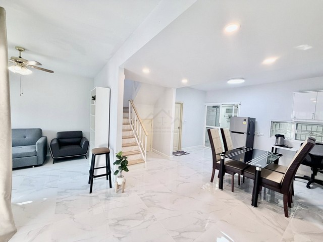 ประกาศฟรี! ซื้อ-ขาย-เช่า คอนโด บ้าน ทาวน์โฮม ที่ดิน และพื้นที่เชิงพาณิชย์ทั่วประเทศไทย ทุกทำเล ทุกงบประมาณ ไม่มีค่าใช้จ่าย ลงง่าย ขายไว เข้าถึงผู้ซื้อโดยตรง 5 511992pic4.jpg