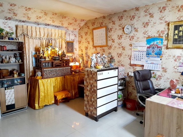 ประกาศฟรี! ซื้อ-ขาย-เช่า คอนโด บ้าน ทาวน์โฮม ที่ดิน และพื้นที่เชิงพาณิชย์ทั่วประเทศไทย ทุกทำเล ทุกงบประมาณ ไม่มีค่าใช้จ่าย ลงง่าย ขายไว เข้าถึงผู้ซื้อโดยตรง 5 249430pic4.jpg