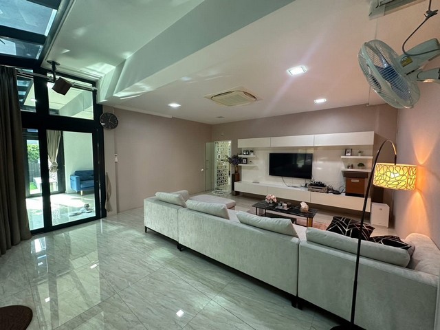 ประกาศฟรี! ซื้อ-ขาย-เช่า คอนโด บ้าน ทาวน์โฮม ที่ดิน และพื้นที่เชิงพาณิชย์ทั่วประเทศไทย ทุกทำเล ทุกงบประมาณ ไม่มีค่าใช้จ่าย ลงง่าย ขายไว เข้าถึงผู้ซื้อโดยตรง 3 314058pic2.jpg