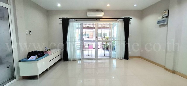 ประกาศฟรี! ซื้อ-ขาย-เช่า คอนโด บ้าน ทาวน์โฮม ที่ดิน และพื้นที่เชิงพาณิชย์ทั่วประเทศไทย ทุกทำเล ทุกงบประมาณ ไม่มีค่าใช้จ่าย ลงง่าย ขายไว เข้าถึงผู้ซื้อโดยตรง 4 287588pic3.jpg