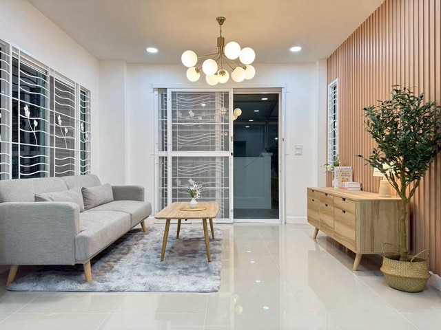 ประกาศฟรี! ซื้อ-ขาย-เช่า คอนโด บ้าน ทาวน์โฮม ที่ดิน และพื้นที่เชิงพาณิชย์ทั่วประเทศไทย ทุกทำเล ทุกงบประมาณ ไม่มีค่าใช้จ่าย ลงง่าย ขายไว เข้าถึงผู้ซื้อโดยตรง 3 249666pic2.jpg