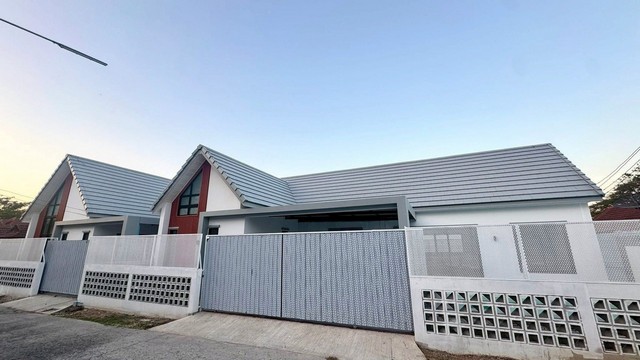 ประกาศฟรี! ซื้อ-ขาย-เช่า คอนโด บ้าน ทาวน์โฮม ที่ดิน และพื้นที่เชิงพาณิชย์ทั่วประเทศไทย ทุกทำเล ทุกงบประมาณ ไม่มีค่าใช้จ่าย ลงง่าย ขายไว เข้าถึงผู้ซื้อโดยตรง 2 249673pic1.jpg