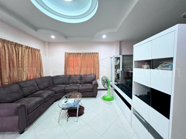 ประกาศฟรี! ซื้อ-ขาย-เช่า คอนโด บ้าน ทาวน์โฮม ที่ดิน และพื้นที่เชิงพาณิชย์ทั่วประเทศไทย ทุกทำเล ทุกงบประมาณ ไม่มีค่าใช้จ่าย ลงง่าย ขายไว เข้าถึงผู้ซื้อโดยตรง 5 242602pic4.jpg