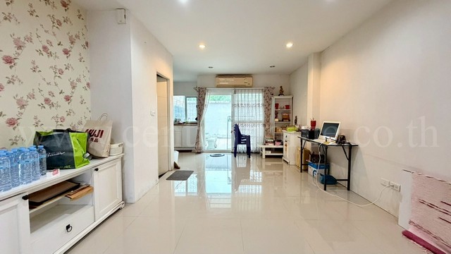 ประกาศฟรี! ซื้อ-ขาย-เช่า คอนโด บ้าน ทาวน์โฮม ที่ดิน และพื้นที่เชิงพาณิชย์ทั่วประเทศไทย ทุกทำเล ทุกงบประมาณ ไม่มีค่าใช้จ่าย ลงง่าย ขายไว เข้าถึงผู้ซื้อโดยตรง 3 239520pic2.jpg