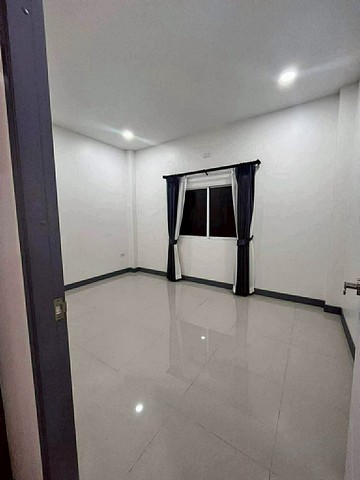 ประกาศฟรี! ซื้อ-ขาย-เช่า คอนโด บ้าน ทาวน์โฮม ที่ดิน และพื้นที่เชิงพาณิชย์ทั่วประเทศไทย ทุกทำเล ทุกงบประมาณ ไม่มีค่าใช้จ่าย ลงง่าย ขายไว เข้าถึงผู้ซื้อโดยตรง 4 249419pic3.jpg