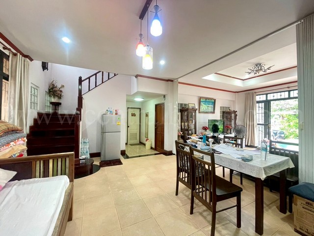 ประกาศฟรี! ซื้อ-ขาย-เช่า คอนโด บ้าน ทาวน์โฮม ที่ดิน และพื้นที่เชิงพาณิชย์ทั่วประเทศไทย ทุกทำเล ทุกงบประมาณ ไม่มีค่าใช้จ่าย ลงง่าย ขายไว เข้าถึงผู้ซื้อโดยตรง 5 206448pic4.jpg