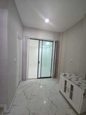 ประกาศฟรี! ซื้อ-ขาย-เช่า คอนโด บ้าน ทาวน์โฮม ที่ดิน และพื้นที่เชิงพาณิชย์ทั่วประเทศไทย ทุกทำเล ทุกงบประมาณ ไม่มีค่าใช้จ่าย ลงง่าย ขายไว เข้าถึงผู้ซื้อโดยตรง 5 512087pic4.jpg