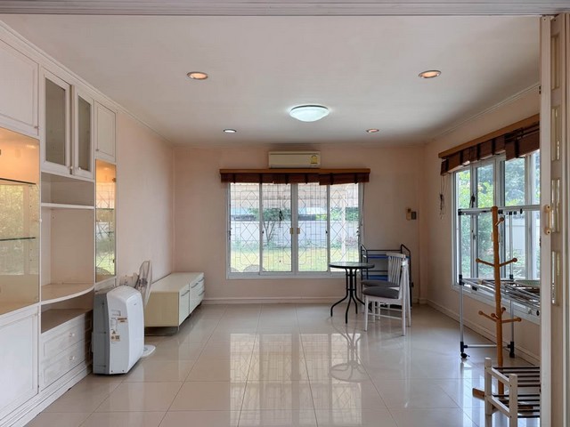 ประกาศฟรี! ซื้อ-ขาย-เช่า คอนโด บ้าน ทาวน์โฮม ที่ดิน และพื้นที่เชิงพาณิชย์ทั่วประเทศไทย ทุกทำเล ทุกงบประมาณ ไม่มีค่าใช้จ่าย ลงง่าย ขายไว เข้าถึงผู้ซื้อโดยตรง 3 512105pic2.jpg