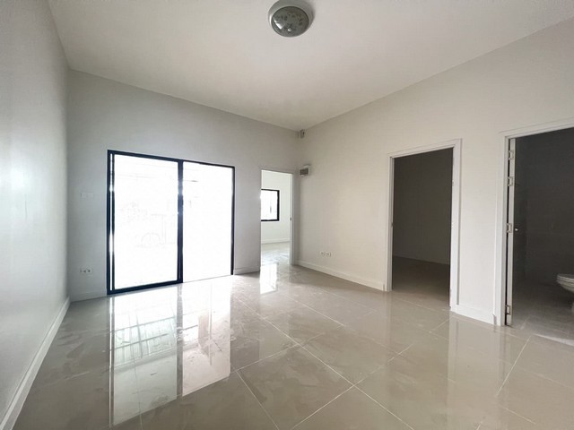 ประกาศฟรี! ซื้อ-ขาย-เช่า คอนโด บ้าน ทาวน์โฮม ที่ดิน และพื้นที่เชิงพาณิชย์ทั่วประเทศไทย ทุกทำเล ทุกงบประมาณ ไม่มีค่าใช้จ่าย ลงง่าย ขายไว เข้าถึงผู้ซื้อโดยตรง 5 249396pic4.jpg