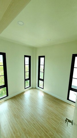 ประกาศฟรี! ซื้อ-ขาย-เช่า คอนโด บ้าน ทาวน์โฮม ที่ดิน และพื้นที่เชิงพาณิชย์ทั่วประเทศไทย ทุกทำเล ทุกงบประมาณ ไม่มีค่าใช้จ่าย ลงง่าย ขายไว เข้าถึงผู้ซื้อโดยตรง 5 512110pic4.jpg