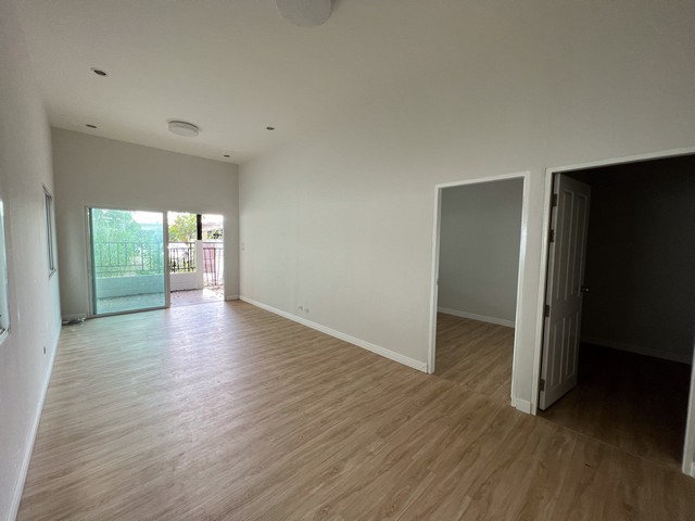 ประกาศฟรี! ซื้อ-ขาย-เช่า คอนโด บ้าน ทาวน์โฮม ที่ดิน และพื้นที่เชิงพาณิชย์ทั่วประเทศไทย ทุกทำเล ทุกงบประมาณ ไม่มีค่าใช้จ่าย ลงง่าย ขายไว เข้าถึงผู้ซื้อโดยตรง 4 249394pic3.jpg