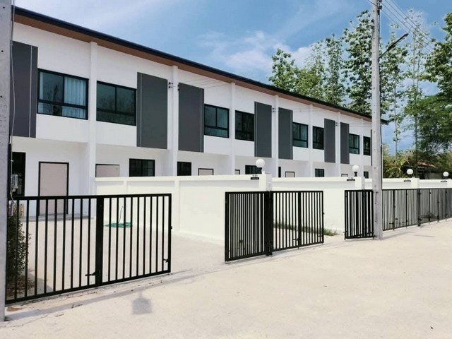 ประกาศฟรี! ซื้อ-ขาย-เช่า คอนโด บ้าน ทาวน์โฮม ที่ดิน และพื้นที่เชิงพาณิชย์ทั่วประเทศไทย ทุกทำเล ทุกงบประมาณ ไม่มีค่าใช้จ่าย ลงง่าย ขายไว เข้าถึงผู้ซื้อโดยตรง 3 249695pic2.jpg