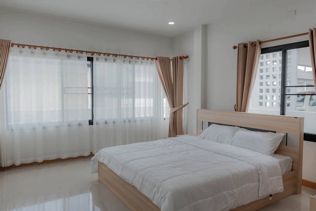 ประกาศฟรี! ซื้อ-ขาย-เช่า คอนโด บ้าน ทาวน์โฮม ที่ดิน และพื้นที่เชิงพาณิชย์ทั่วประเทศไทย ทุกทำเล ทุกงบประมาณ ไม่มีค่าใช้จ่าย ลงง่าย ขายไว เข้าถึงผู้ซื้อโดยตรง 5 249692pic4.jpg