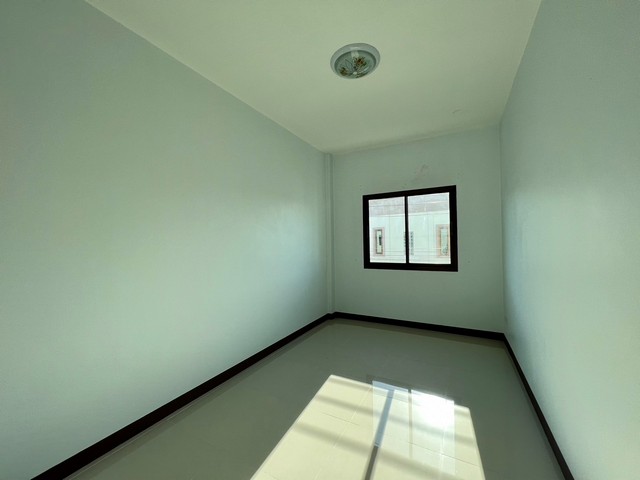 ประกาศฟรี! ซื้อ-ขาย-เช่า คอนโด บ้าน ทาวน์โฮม ที่ดิน และพื้นที่เชิงพาณิชย์ทั่วประเทศไทย ทุกทำเล ทุกงบประมาณ ไม่มีค่าใช้จ่าย ลงง่าย ขายไว เข้าถึงผู้ซื้อโดยตรง 5 249388pic4.jpg