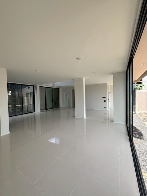 ประกาศฟรี! ซื้อ-ขาย-เช่า คอนโด บ้าน ทาวน์โฮม ที่ดิน และพื้นที่เชิงพาณิชย์ทั่วประเทศไทย ทุกทำเล ทุกงบประมาณ ไม่มีค่าใช้จ่าย ลงง่าย ขายไว เข้าถึงผู้ซื้อโดยตรง 4 511665pic3.jpg