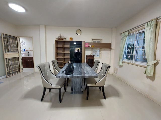 ประกาศฟรี! ซื้อ-ขาย-เช่า คอนโด บ้าน ทาวน์โฮม ที่ดิน และพื้นที่เชิงพาณิชย์ทั่วประเทศไทย ทุกทำเล ทุกงบประมาณ ไม่มีค่าใช้จ่าย ลงง่าย ขายไว เข้าถึงผู้ซื้อโดยตรง 5 307429pic4.jpg