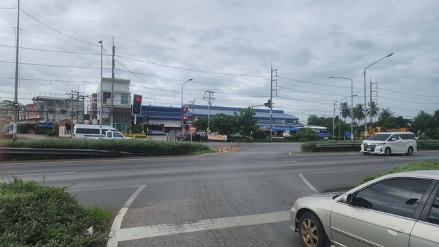 ประกาศฟรี! ซื้อ-ขาย-เช่า คอนโด บ้าน ทาวน์โฮม ที่ดิน และพื้นที่เชิงพาณิชย์ทั่วประเทศไทย ทุกทำเล ทุกงบประมาณ ไม่มีค่าใช้จ่าย ลงง่าย ขายไว เข้าถึงผู้ซื้อโดยตรง 5 249747pic4.jpg