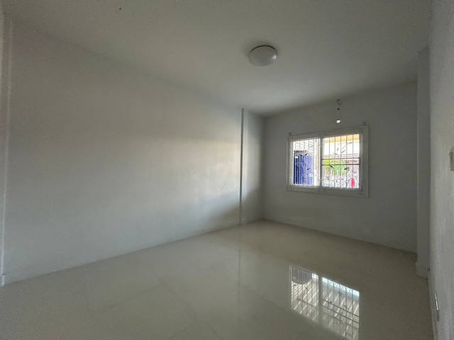 ประกาศฟรี! ซื้อ-ขาย-เช่า คอนโด บ้าน ทาวน์โฮม ที่ดิน และพื้นที่เชิงพาณิชย์ทั่วประเทศไทย ทุกทำเล ทุกงบประมาณ ไม่มีค่าใช้จ่าย ลงง่าย ขายไว เข้าถึงผู้ซื้อโดยตรง 5 249411pic4.jpg