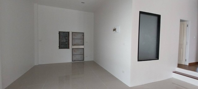 ประกาศฟรี! ซื้อ-ขาย-เช่า คอนโด บ้าน ทาวน์โฮม ที่ดิน และพื้นที่เชิงพาณิชย์ทั่วประเทศไทย ทุกทำเล ทุกงบประมาณ ไม่มีค่าใช้จ่าย ลงง่าย ขายไว เข้าถึงผู้ซื้อโดยตรง 3 249408pic2.jpg