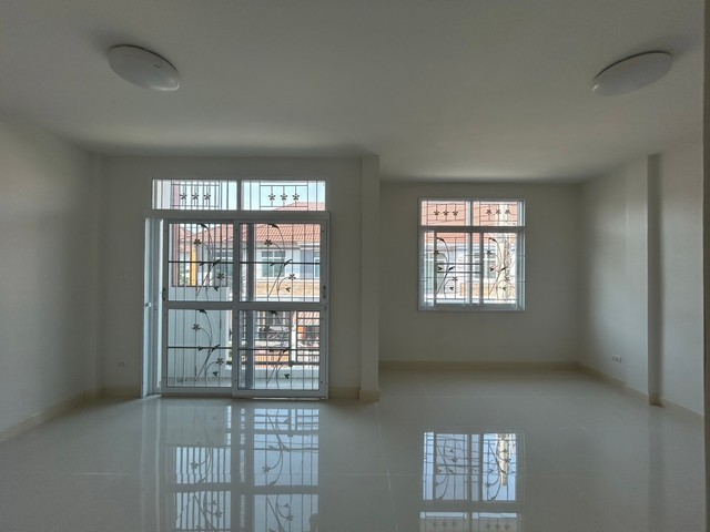 ประกาศฟรี! ซื้อ-ขาย-เช่า คอนโด บ้าน ทาวน์โฮม ที่ดิน และพื้นที่เชิงพาณิชย์ทั่วประเทศไทย ทุกทำเล ทุกงบประมาณ ไม่มีค่าใช้จ่าย ลงง่าย ขายไว เข้าถึงผู้ซื้อโดยตรง 5 249402pic4.jpg