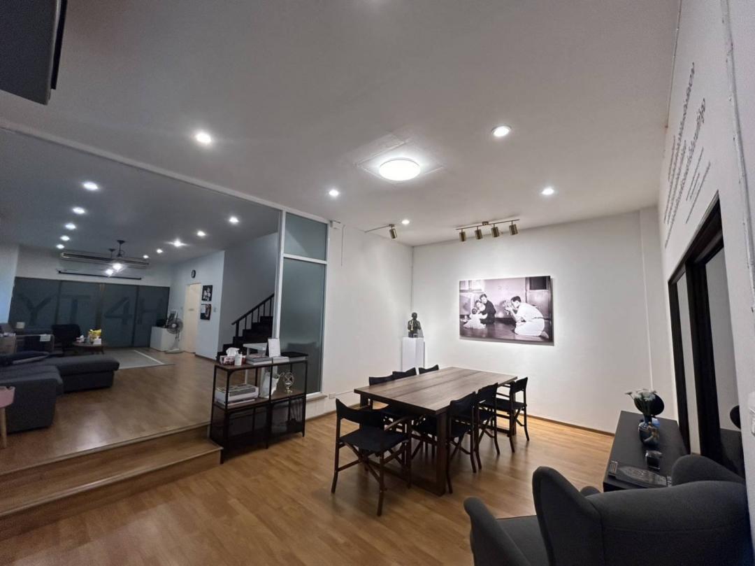 ประกาศฟรี! ซื้อ-ขาย-เช่า คอนโด บ้าน ทาวน์โฮม ที่ดิน และพื้นที่เชิงพาณิชย์ทั่วประเทศไทย ทุกทำเล ทุกงบประมาณ ไม่มีค่าใช้จ่าย ลงง่าย ขายไว เข้าถึงผู้ซื้อโดยตรง 4 511877pic3.jpg