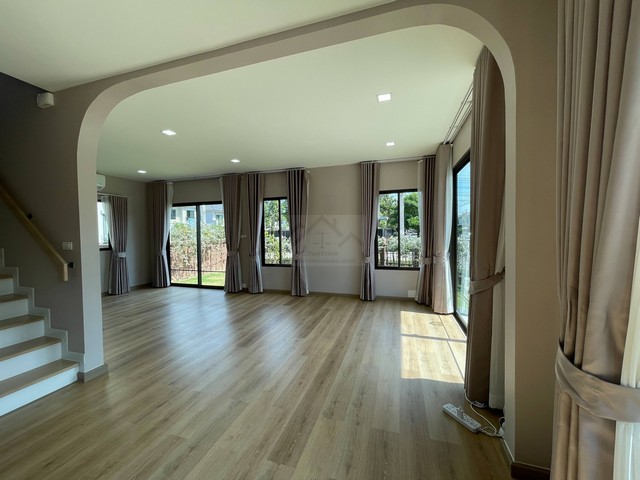 ประกาศฟรี! ซื้อ-ขาย-เช่า คอนโด บ้าน ทาวน์โฮม ที่ดิน และพื้นที่เชิงพาณิชย์ทั่วประเทศไทย ทุกทำเล ทุกงบประมาณ ไม่มีค่าใช้จ่าย ลงง่าย ขายไว เข้าถึงผู้ซื้อโดยตรง 5 511758pic4.jpg