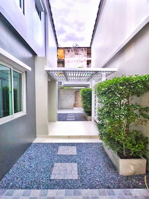 ประกาศฟรี! ซื้อ-ขาย-เช่า คอนโด บ้าน ทาวน์โฮม ที่ดิน และพื้นที่เชิงพาณิชย์ทั่วประเทศไทย ทุกทำเล ทุกงบประมาณ ไม่มีค่าใช้จ่าย ลงง่าย ขายไว เข้าถึงผู้ซื้อโดยตรง 3 511753pic2.jpg