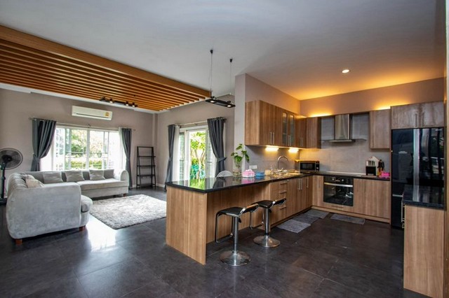 ประกาศฟรี! ซื้อ-ขาย-เช่า คอนโด บ้าน ทาวน์โฮม ที่ดิน และพื้นที่เชิงพาณิชย์ทั่วประเทศไทย ทุกทำเล ทุกงบประมาณ ไม่มีค่าใช้จ่าย ลงง่าย ขายไว เข้าถึงผู้ซื้อโดยตรง 5 249748pic4.jpg