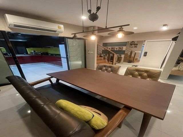 ประกาศฟรี! ซื้อ-ขาย-เช่า คอนโด บ้าน ทาวน์โฮม ที่ดิน และพื้นที่เชิงพาณิชย์ทั่วประเทศไทย ทุกทำเล ทุกงบประมาณ ไม่มีค่าใช้จ่าย ลงง่าย ขายไว เข้าถึงผู้ซื้อโดยตรง 4 511730pic3.jpg