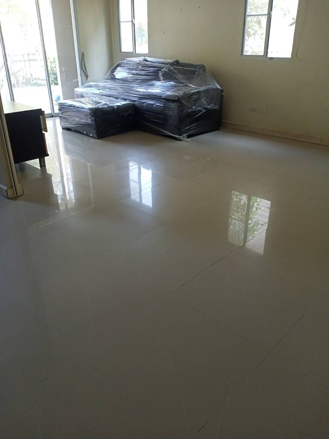 ประกาศฟรี! ซื้อ-ขาย-เช่า คอนโด บ้าน ทาวน์โฮม ที่ดิน และพื้นที่เชิงพาณิชย์ทั่วประเทศไทย ทุกทำเล ทุกงบประมาณ ไม่มีค่าใช้จ่าย ลงง่าย ขายไว เข้าถึงผู้ซื้อโดยตรง 4 314145pic3.jpg