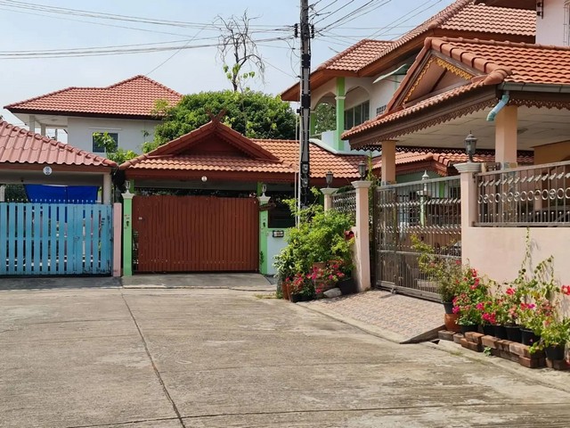 ประกาศฟรี! ซื้อ-ขาย-เช่า คอนโด บ้าน ทาวน์โฮม ที่ดิน และพื้นที่เชิงพาณิชย์ทั่วประเทศไทย ทุกทำเล ทุกงบประมาณ ไม่มีค่าใช้จ่าย ลงง่าย ขายไว เข้าถึงผู้ซื้อโดยตรง 2 249687pic1.jpg