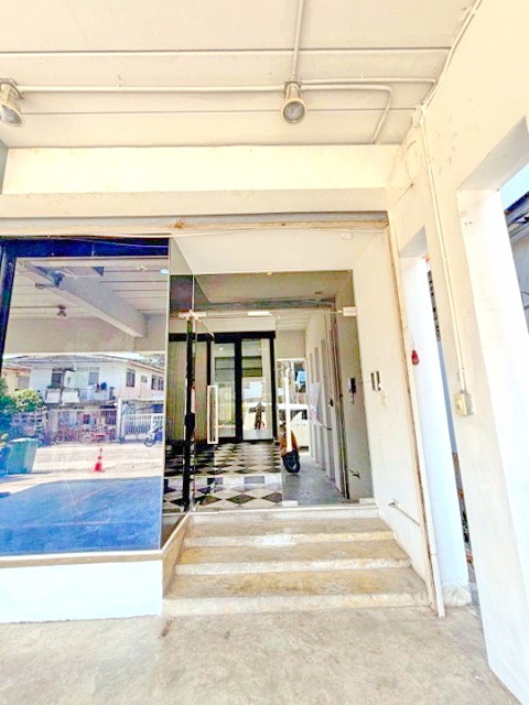 ประกาศฟรี! ซื้อ-ขาย-เช่า คอนโด บ้าน ทาวน์โฮม ที่ดิน และพื้นที่เชิงพาณิชย์ทั่วประเทศไทย ทุกทำเล ทุกงบประมาณ ไม่มีค่าใช้จ่าย ลงง่าย ขายไว เข้าถึงผู้ซื้อโดยตรง 3 249775pic2.jpg