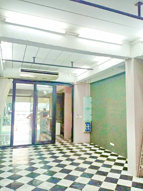 ประกาศฟรี! ซื้อ-ขาย-เช่า คอนโด บ้าน ทาวน์โฮม ที่ดิน และพื้นที่เชิงพาณิชย์ทั่วประเทศไทย ทุกทำเล ทุกงบประมาณ ไม่มีค่าใช้จ่าย ลงง่าย ขายไว เข้าถึงผู้ซื้อโดยตรง 5 249775pic4.jpg