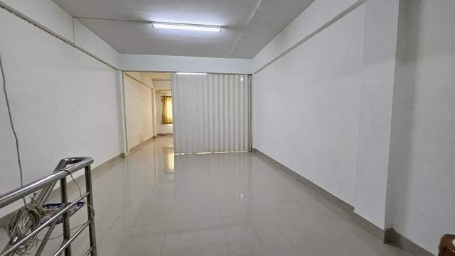 ประกาศฟรี! ซื้อ-ขาย-เช่า คอนโด บ้าน ทาวน์โฮม ที่ดิน และพื้นที่เชิงพาณิชย์ทั่วประเทศไทย ทุกทำเล ทุกงบประมาณ ไม่มีค่าใช้จ่าย ลงง่าย ขายไว เข้าถึงผู้ซื้อโดยตรง 5 314140pic4.jpg