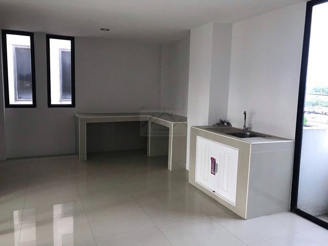 ประกาศฟรี! ซื้อ-ขาย-เช่า คอนโด บ้าน ทาวน์โฮม ที่ดิน และพื้นที่เชิงพาณิชย์ทั่วประเทศไทย ทุกทำเล ทุกงบประมาณ ไม่มีค่าใช้จ่าย ลงง่าย ขายไว เข้าถึงผู้ซื้อโดยตรง 3 512401pic2.jpg