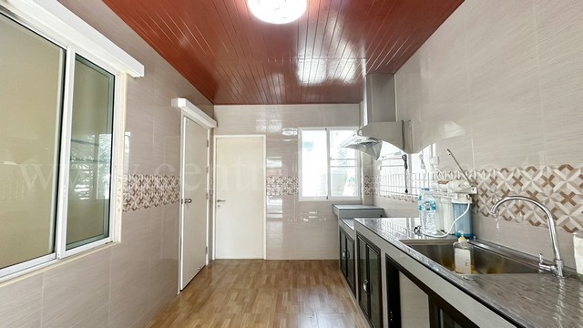 ประกาศฟรี! ซื้อ-ขาย-เช่า คอนโด บ้าน ทาวน์โฮม ที่ดิน และพื้นที่เชิงพาณิชย์ทั่วประเทศไทย ทุกทำเล ทุกงบประมาณ ไม่มีค่าใช้จ่าย ลงง่าย ขายไว เข้าถึงผู้ซื้อโดยตรง 4 218914pic3.jpg