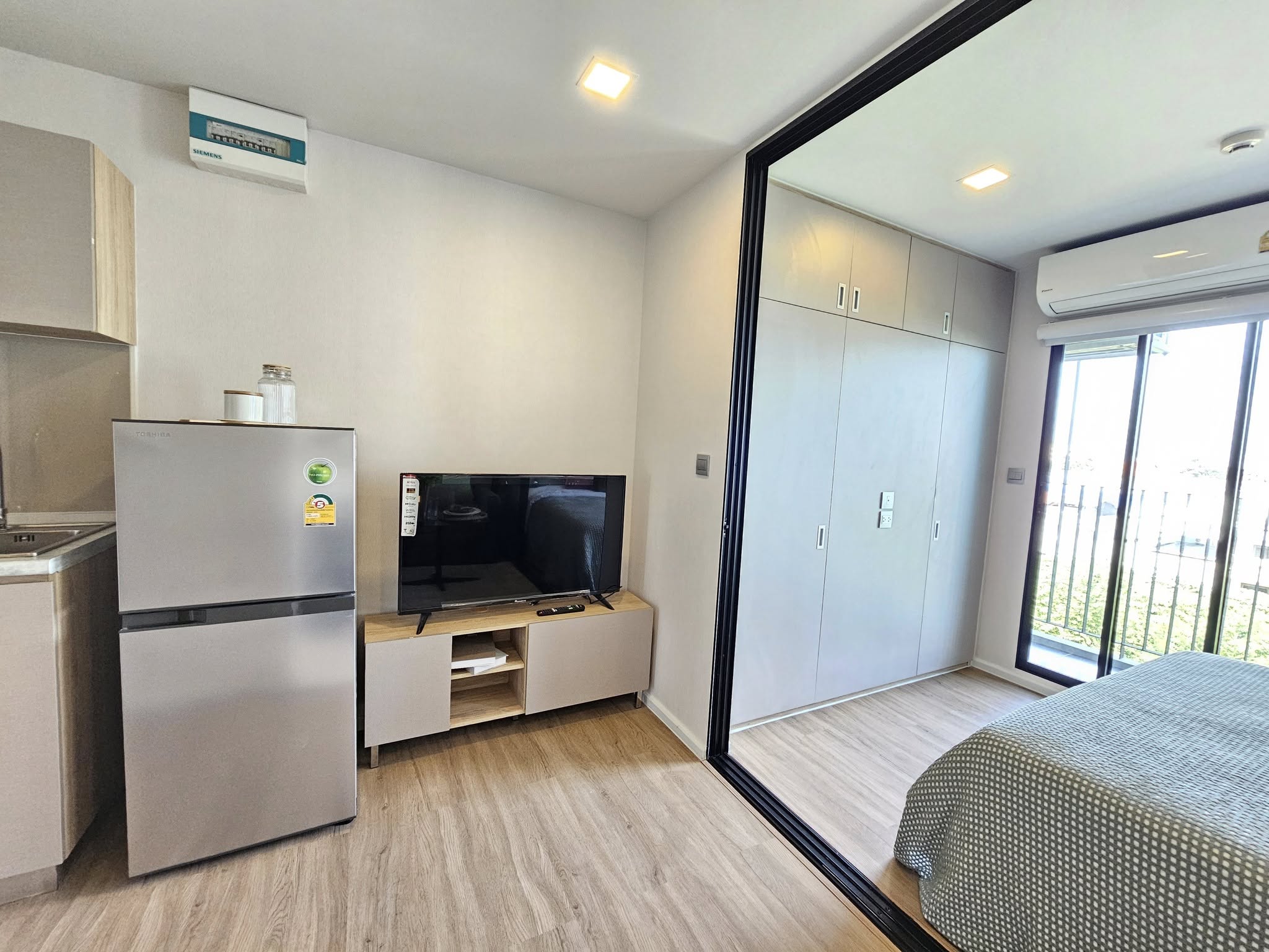 ประกาศฟรี! ซื้อ-ขาย-เช่า คอนโด บ้าน ทาวน์โฮม ที่ดิน และพื้นที่เชิงพาณิชย์ทั่วประเทศไทย ทุกทำเล ทุกงบประมาณ ไม่มีค่าใช้จ่าย ลงง่าย ขายไว เข้าถึงผู้ซื้อโดยตรง 5 293804pic4.jpg