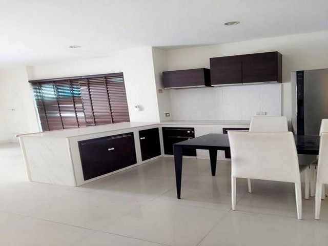 ประกาศฟรี! ซื้อ-ขาย-เช่า คอนโด บ้าน ทาวน์โฮม ที่ดิน และพื้นที่เชิงพาณิชย์ทั่วประเทศไทย ทุกทำเล ทุกงบประมาณ ไม่มีค่าใช้จ่าย ลงง่าย ขายไว เข้าถึงผู้ซื้อโดยตรง 5 511801pic4.jpg