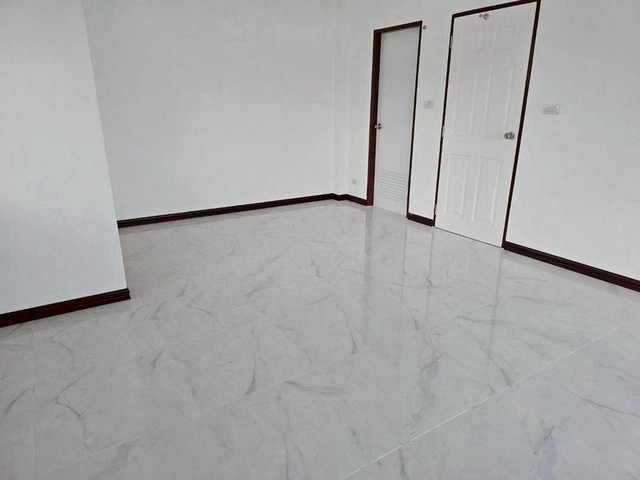 ประกาศฟรี! ซื้อ-ขาย-เช่า คอนโด บ้าน ทาวน์โฮม ที่ดิน และพื้นที่เชิงพาณิชย์ทั่วประเทศไทย ทุกทำเล ทุกงบประมาณ ไม่มีค่าใช้จ่าย ลงง่าย ขายไว เข้าถึงผู้ซื้อโดยตรง 5 249844pic4.jpg