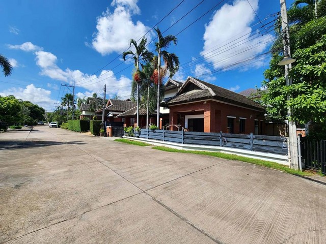 ประกาศฟรี! ซื้อ-ขาย-เช่า คอนโด บ้าน ทาวน์โฮม ที่ดิน และพื้นที่เชิงพาณิชย์ทั่วประเทศไทย ทุกทำเล ทุกงบประมาณ ไม่มีค่าใช้จ่าย ลงง่าย ขายไว เข้าถึงผู้ซื้อโดยตรง 3 249726pic2.jpg